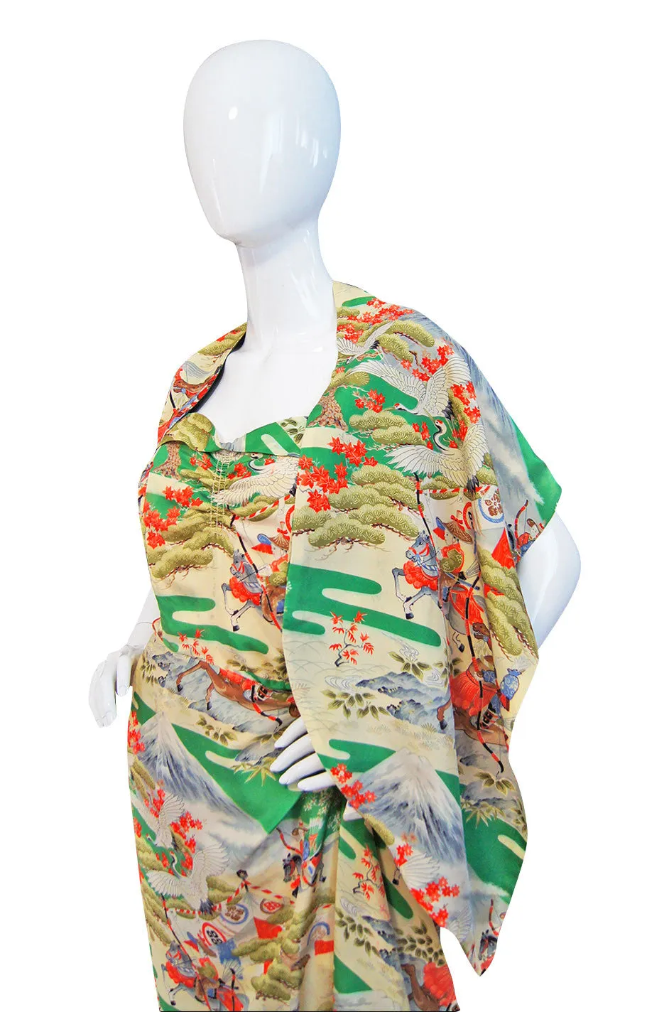 1940s Rare Hawaiian Wiggle Print Dress