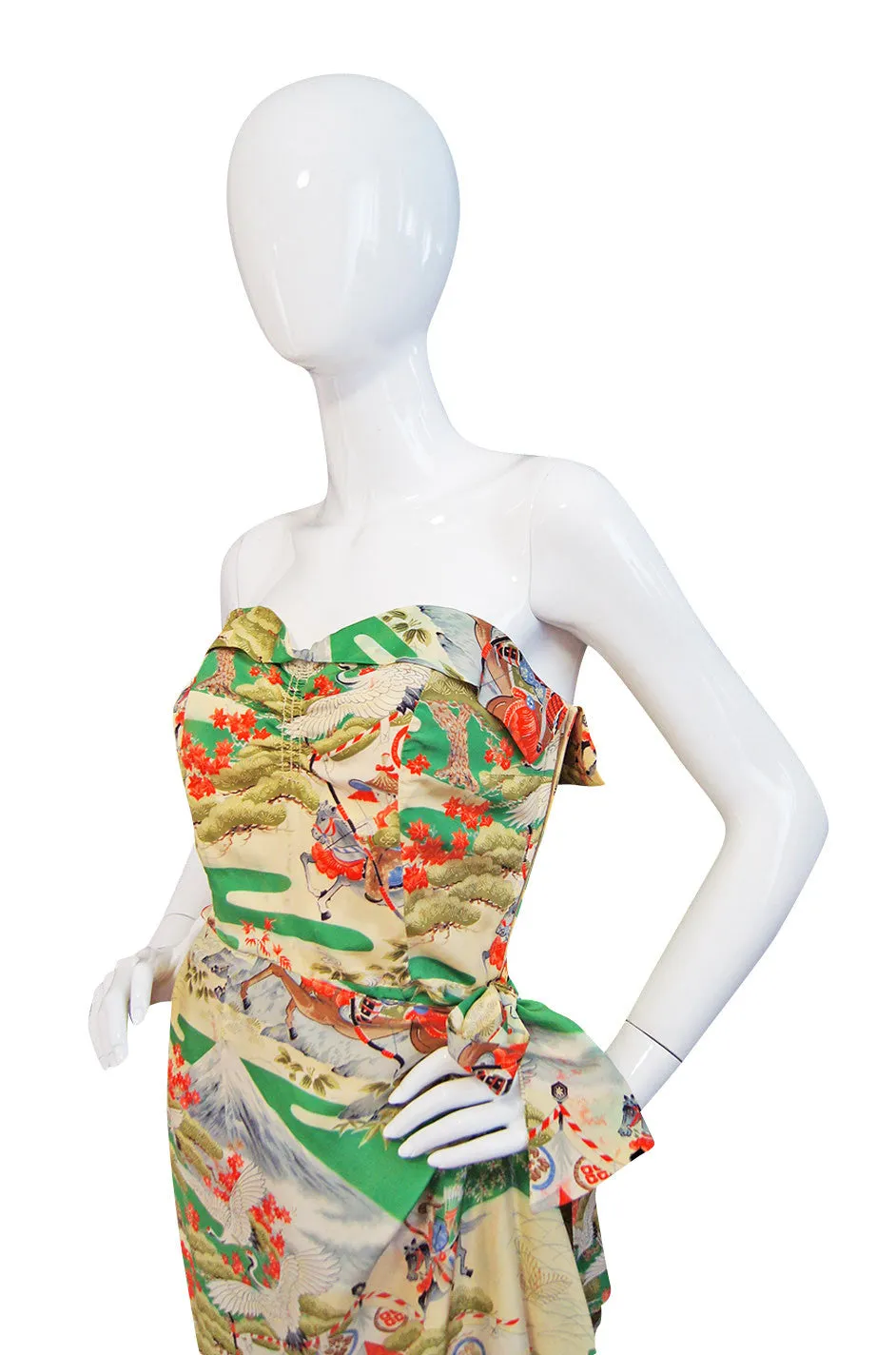 1940s Rare Hawaiian Wiggle Print Dress