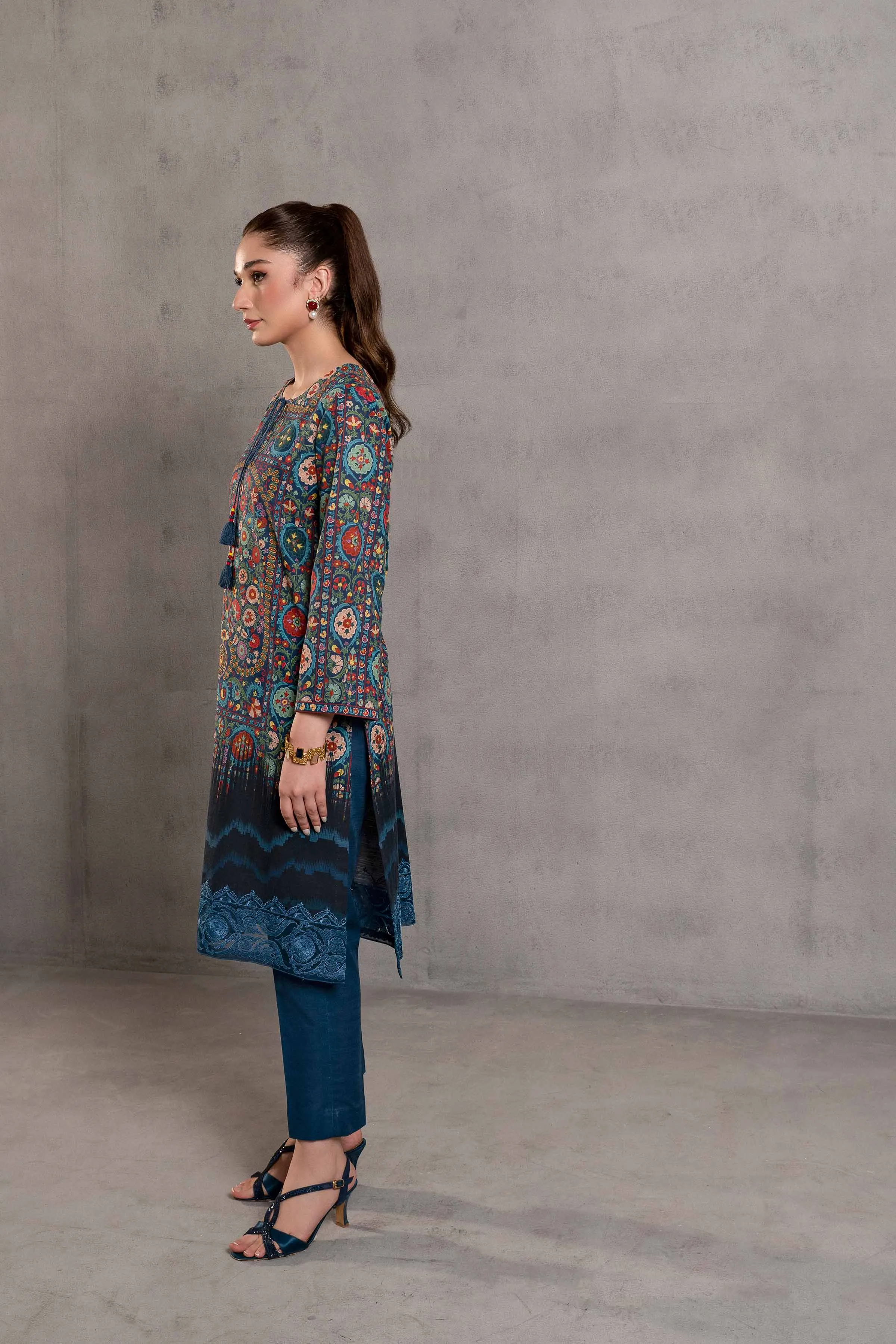 2 Piece - Digital Printed Embroidered Suit - 42303291