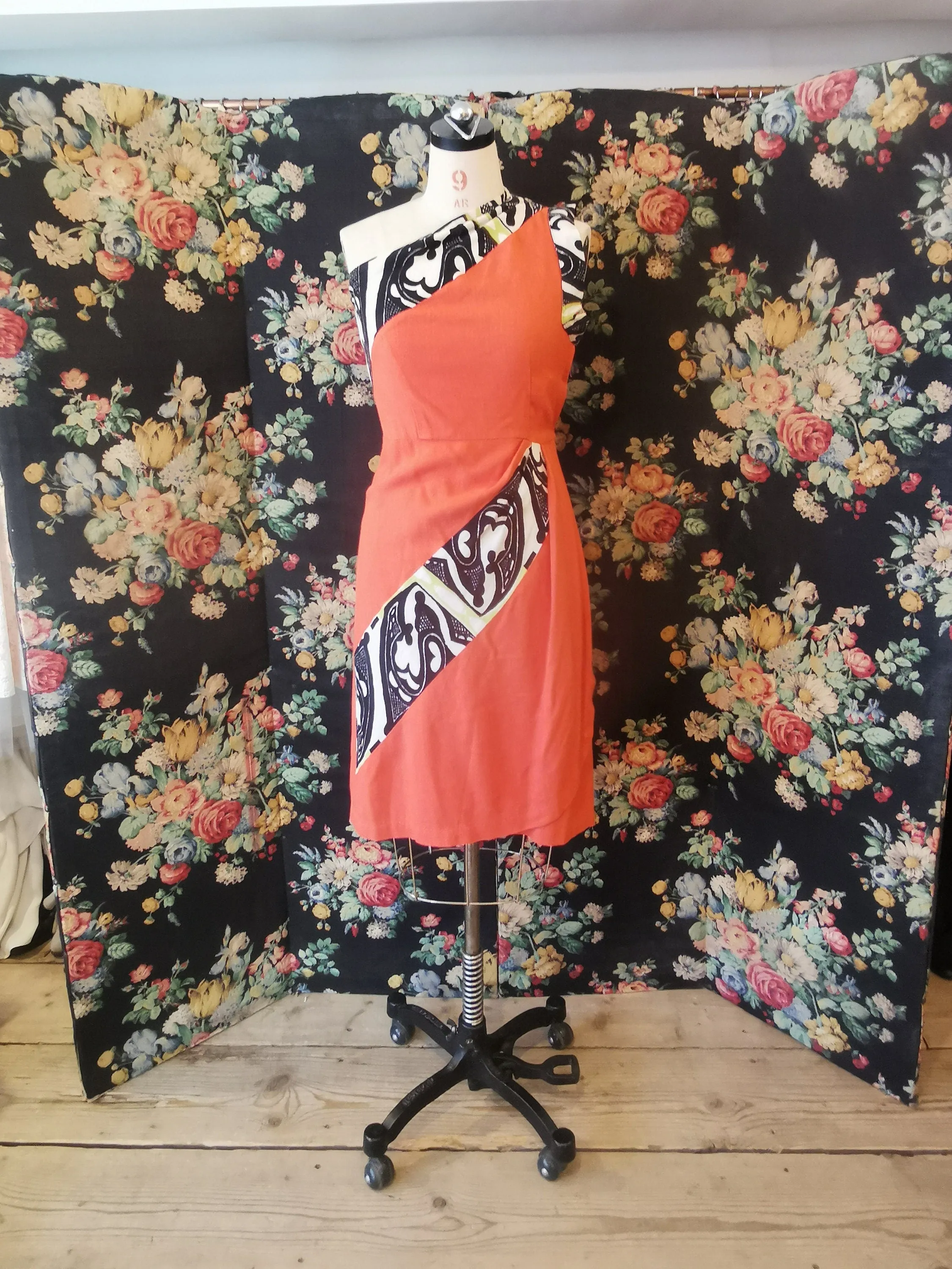 50s Rare printed linen wrap dress