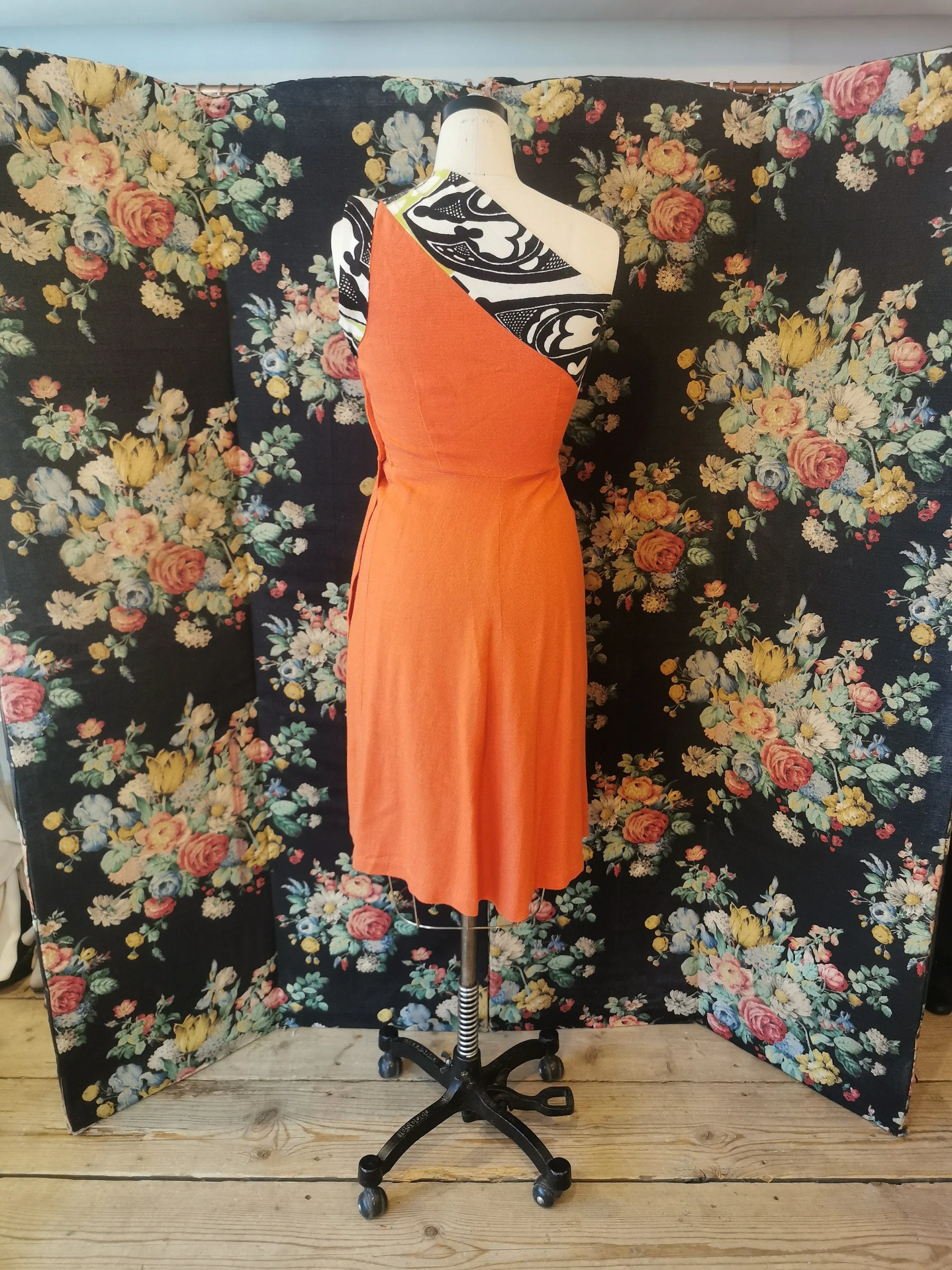 50s Rare printed linen wrap dress