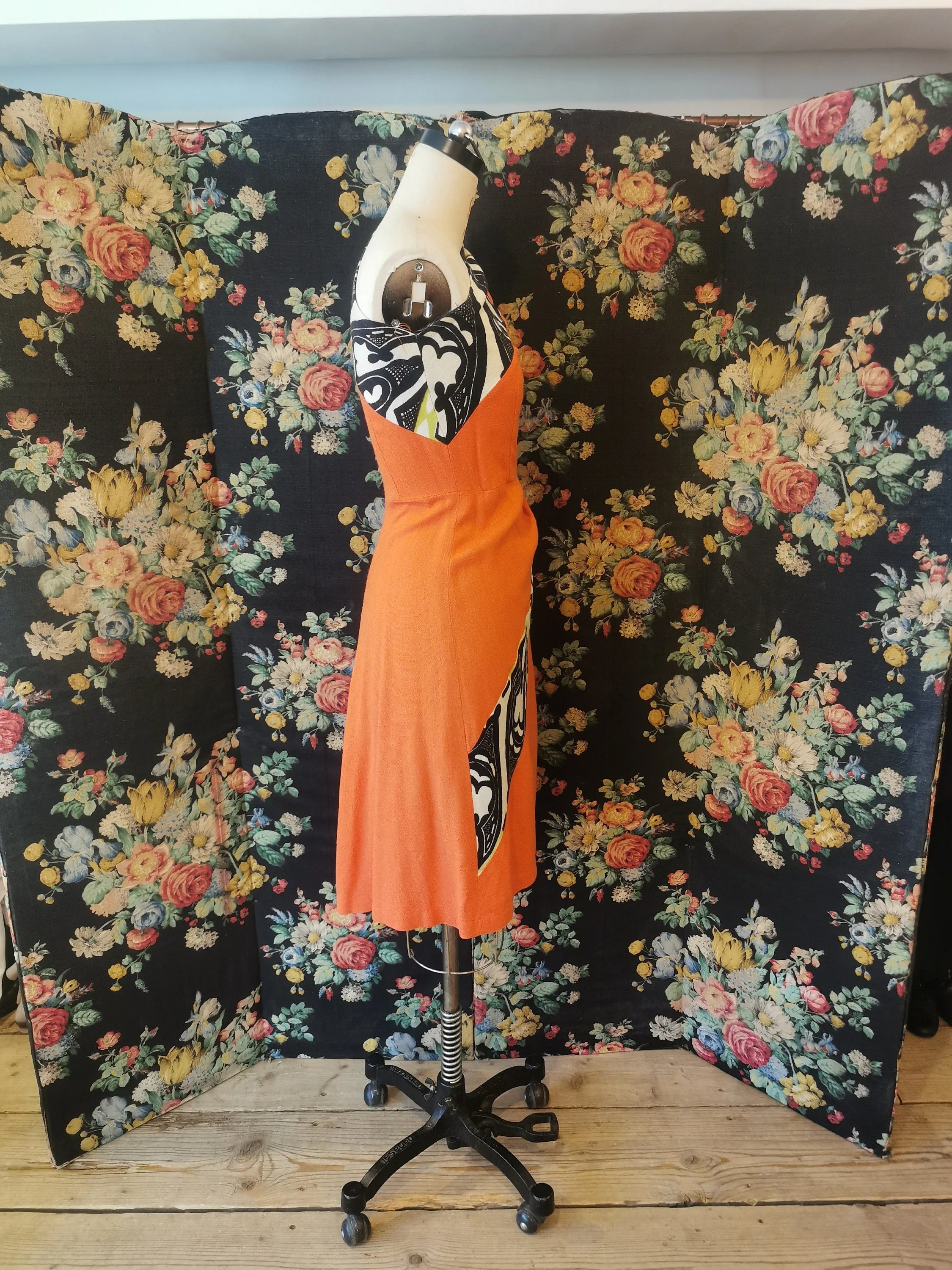 50s Rare printed linen wrap dress