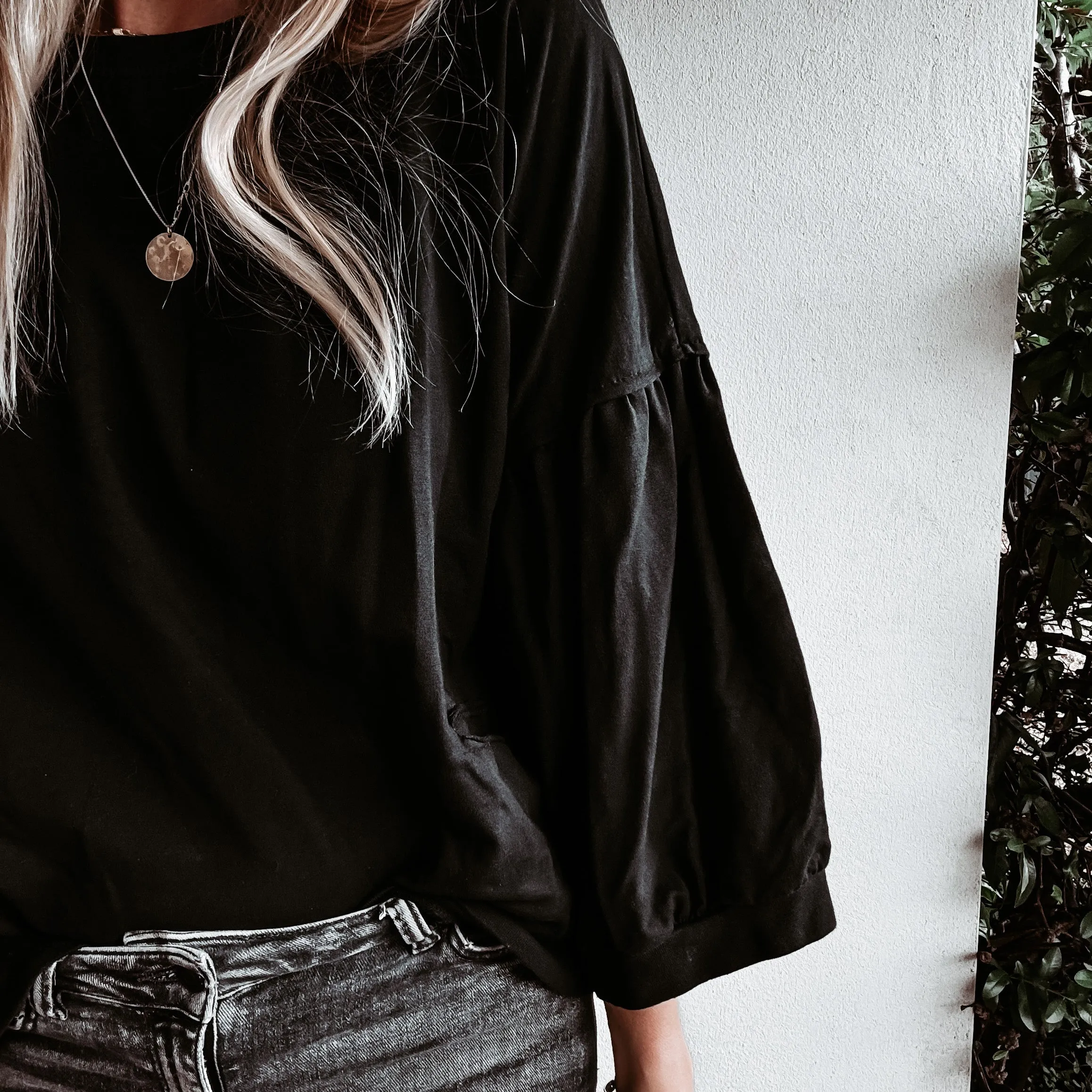 BLACK ULTIMATE super slouchy top *NEW*