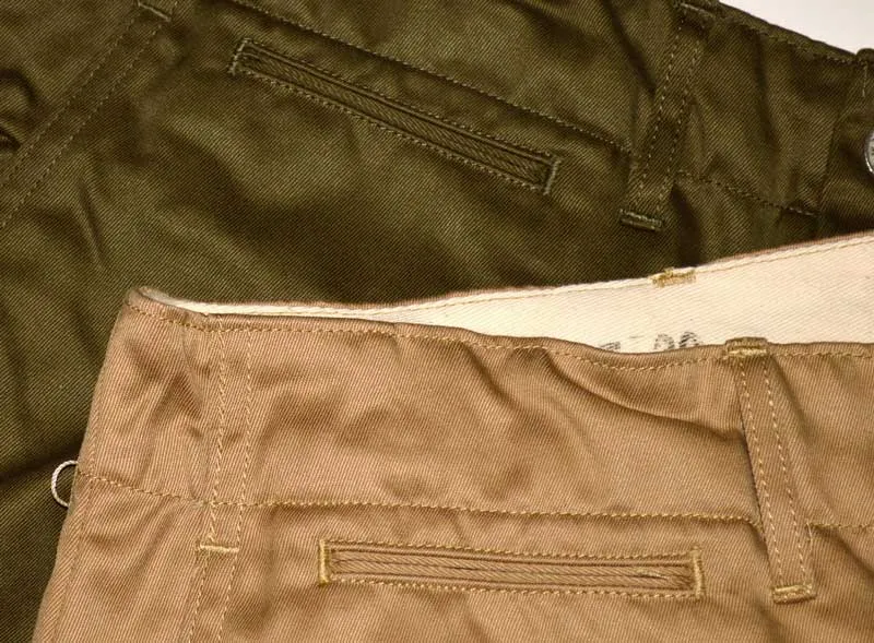 BUZZ RICKSON'S "BR52381" EARLY MILITARY CHINOS (MOD.) 1945 MODEL SHORTS