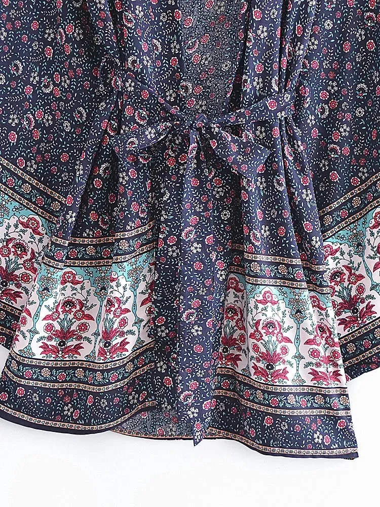 Charlie's Boho Floral Print Short Kimono Robe