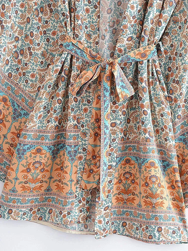 Charlie's Boho Floral Print Short Kimono Robe