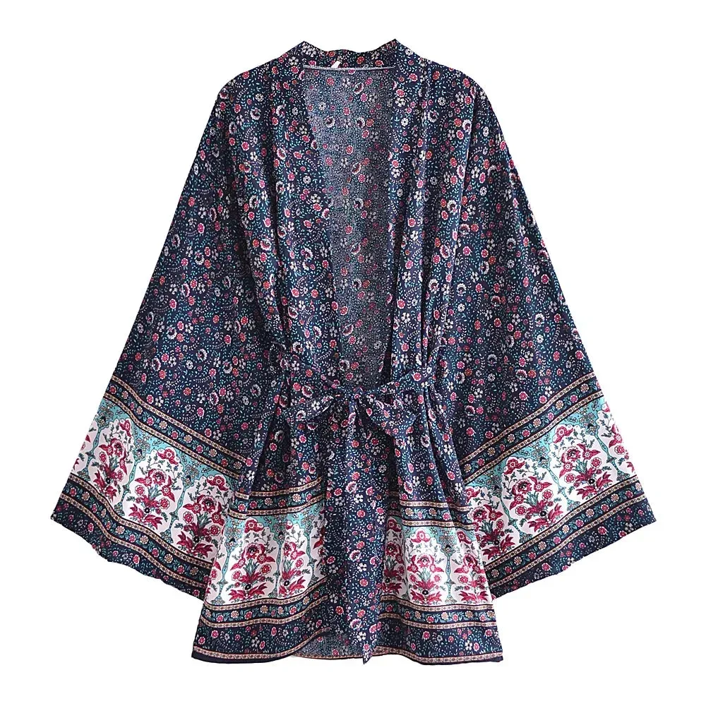 Charlie's Boho Floral Print Short Kimono Robe