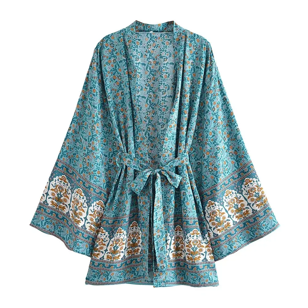 Charlie's Boho Floral Print Short Kimono Robe