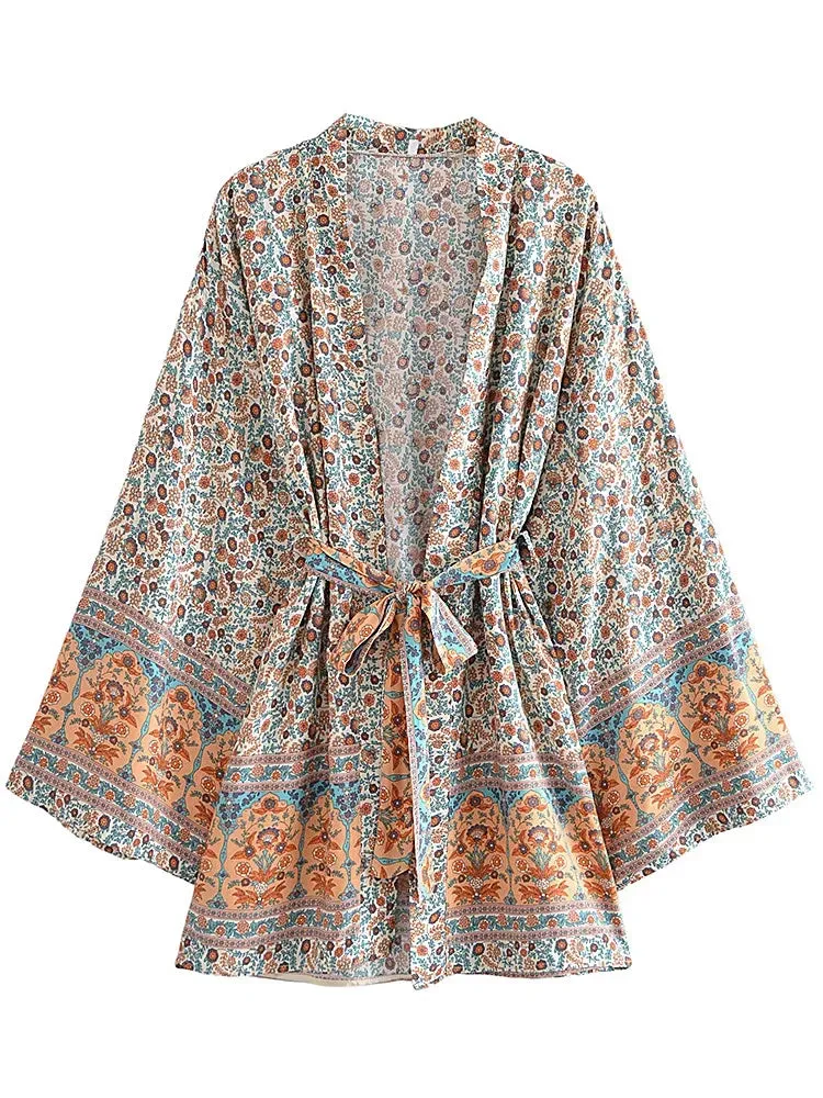 Charlie's Boho Floral Print Short Kimono Robe