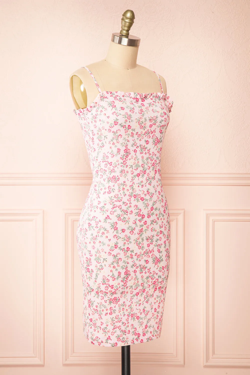 Chevy Pink | Fitted Floral Short Dress w/ Ruffles