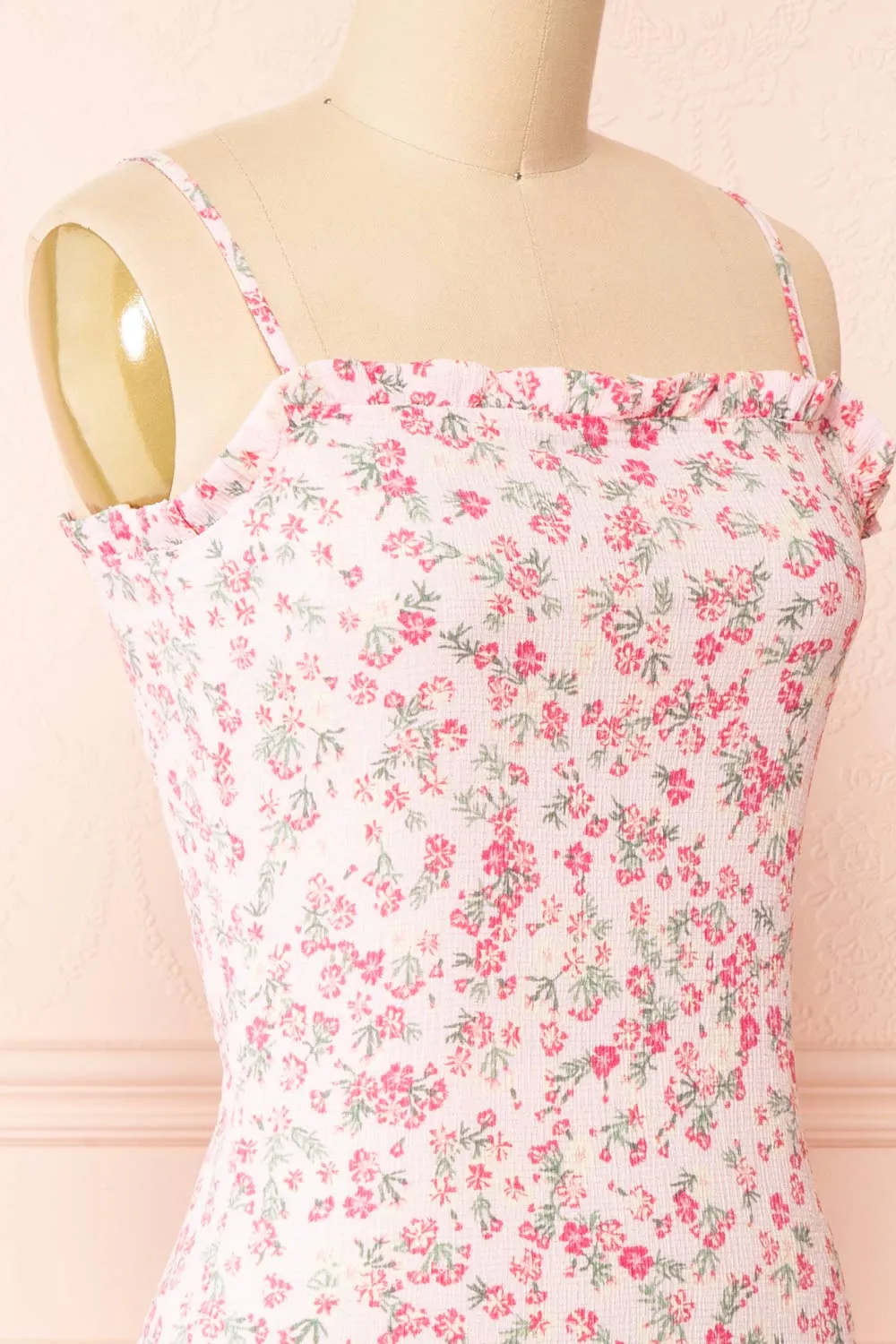 Chevy Pink | Fitted Floral Short Dress w/ Ruffles