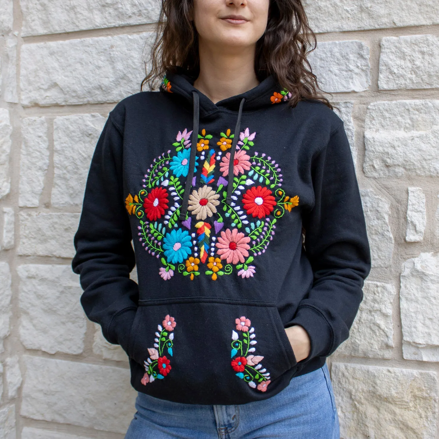 Chilac Floral Embroidered Pullover Hoodie