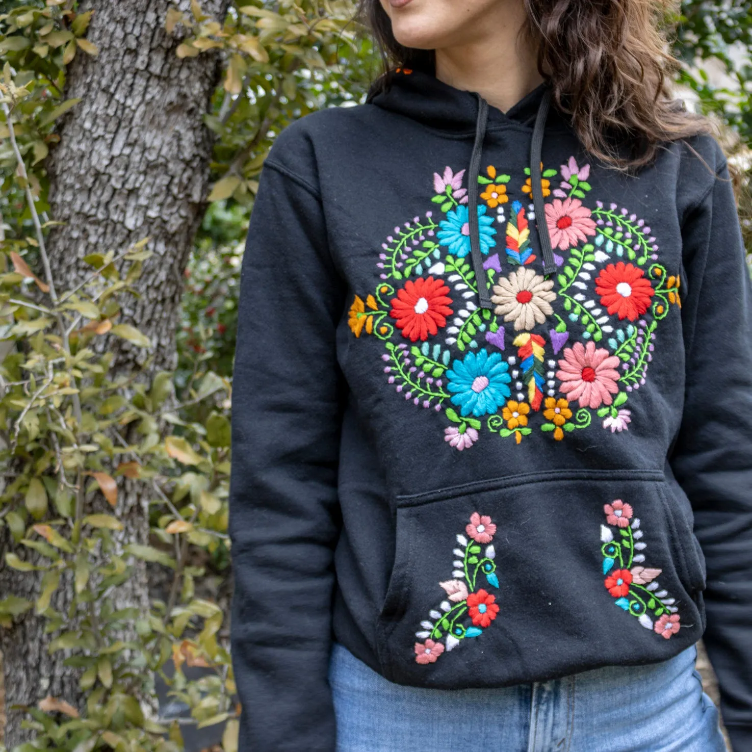 Chilac Floral Embroidered Pullover Hoodie