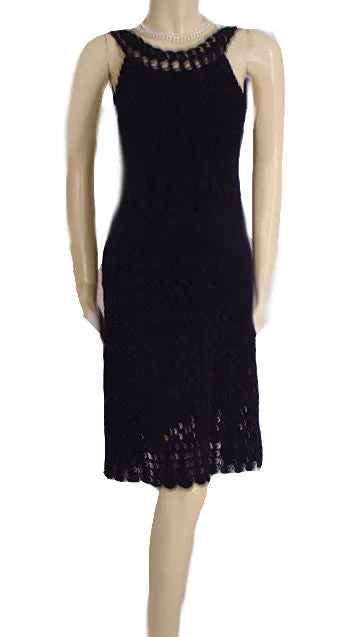 DIANE VON FURSTENBERG $568 RARE STYLE CROCHETED CLASSIC NAVY DRESS WITH SCALLOPED HEM - SIZE LARGE