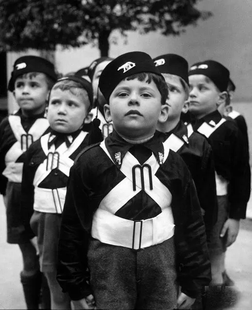 Original Italy Pre- WWII Fascist Italian Youth ONB Uniform Set With Fez and Alpini Cap On Mannequin