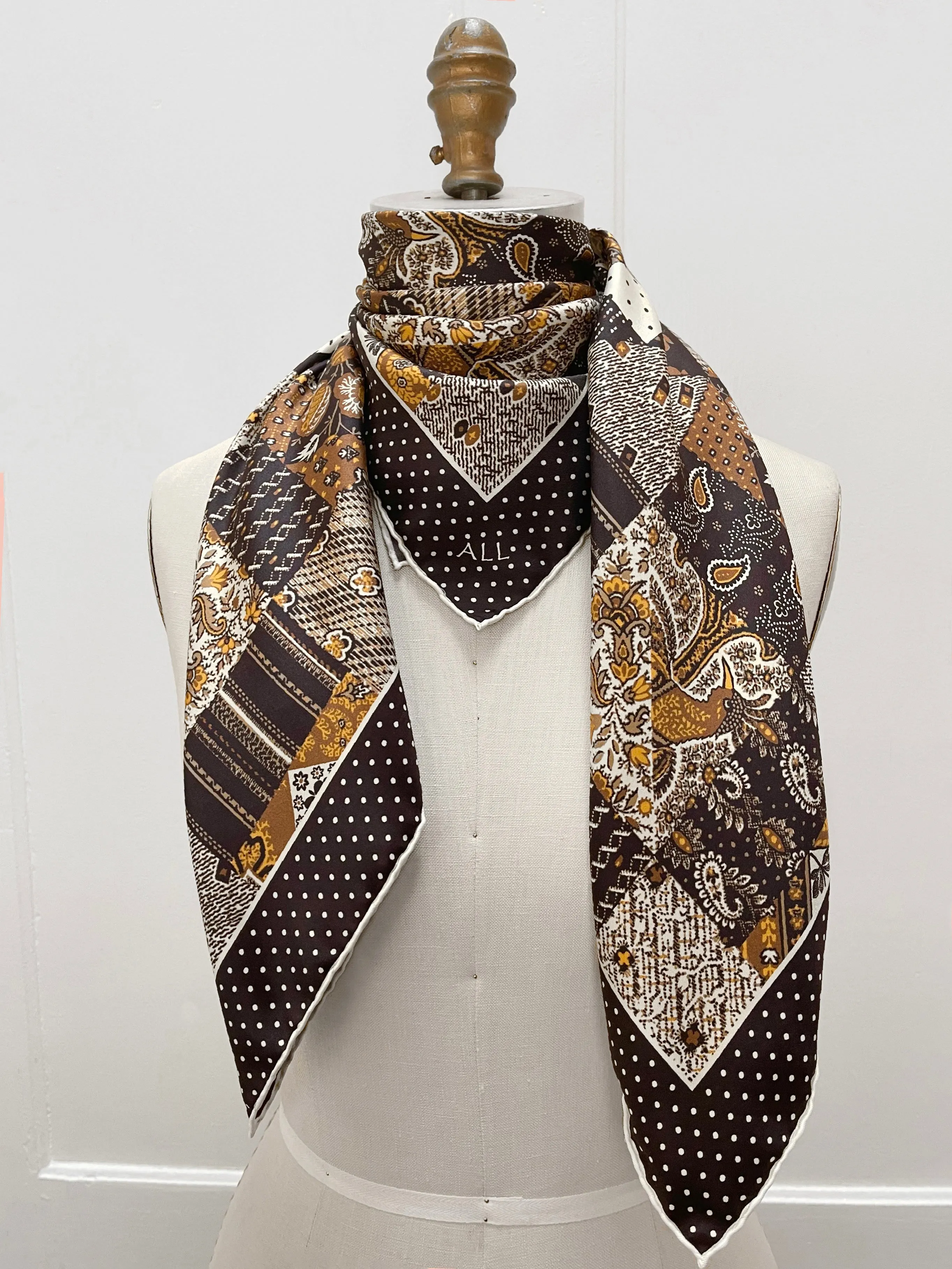 Personalized Dapper Pastiche Scarf