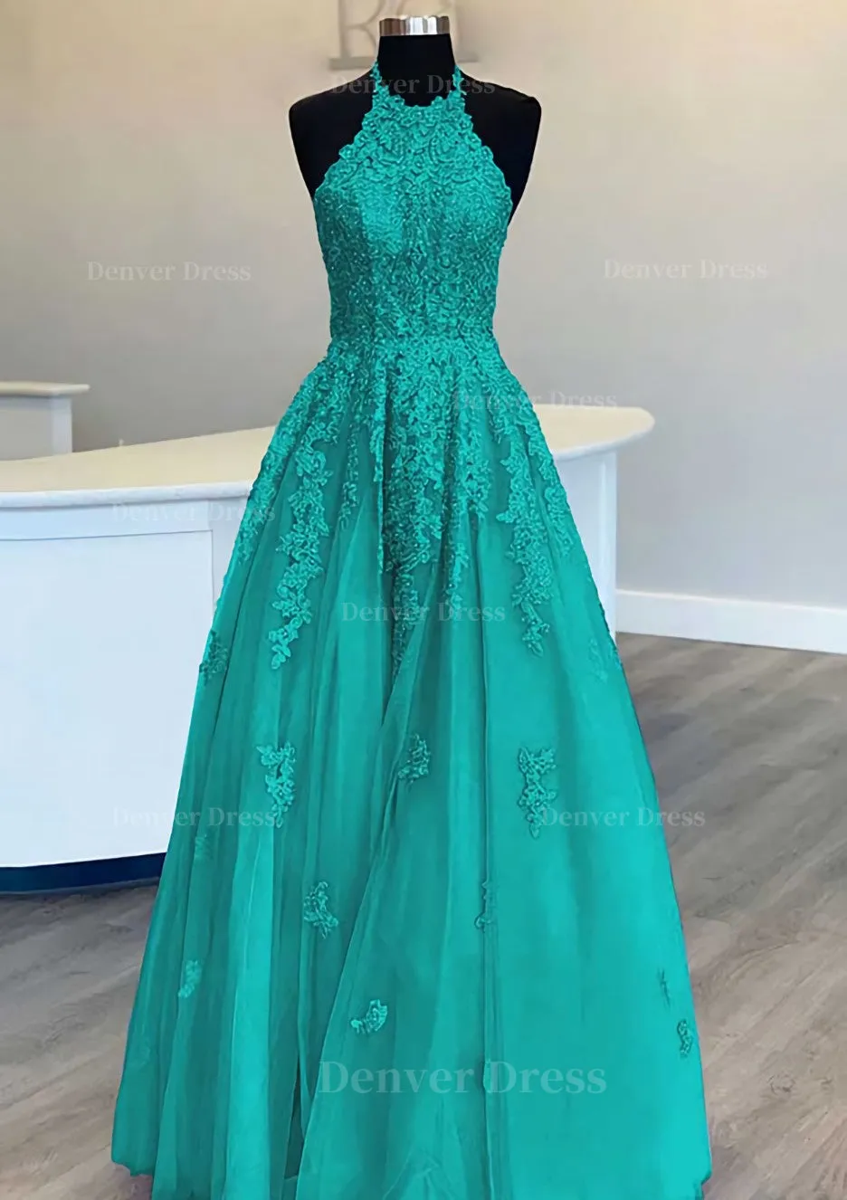 Princess Halter Long/Floor-Length Lace Tulle Prom Dress With Appliqued Beading