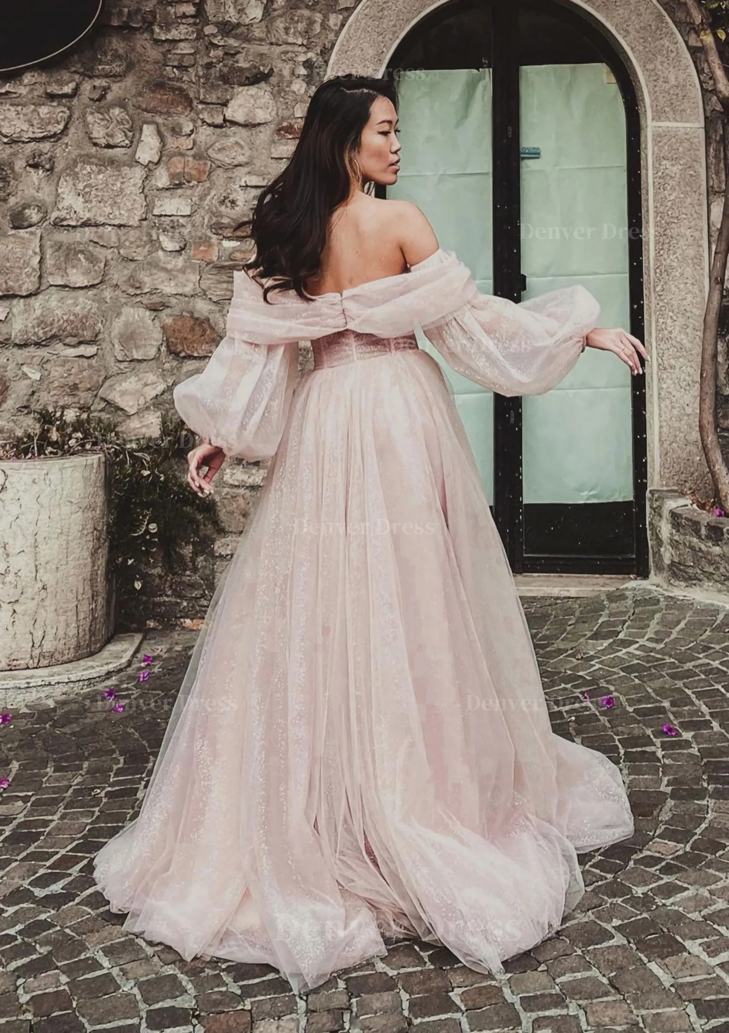 Princess Off-the-Shoulder Sweep Train Tulle Prom Dress With Pleated Split