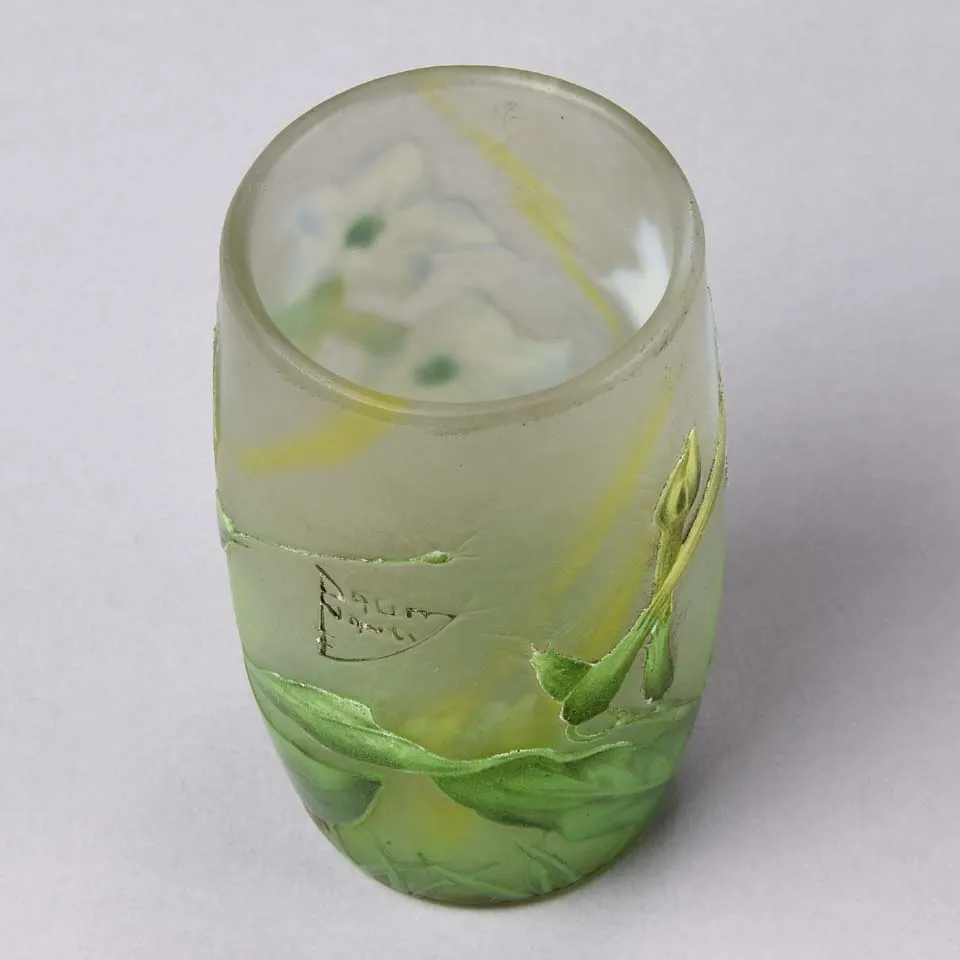 "Nicotiana Beaker" by Daum Frères