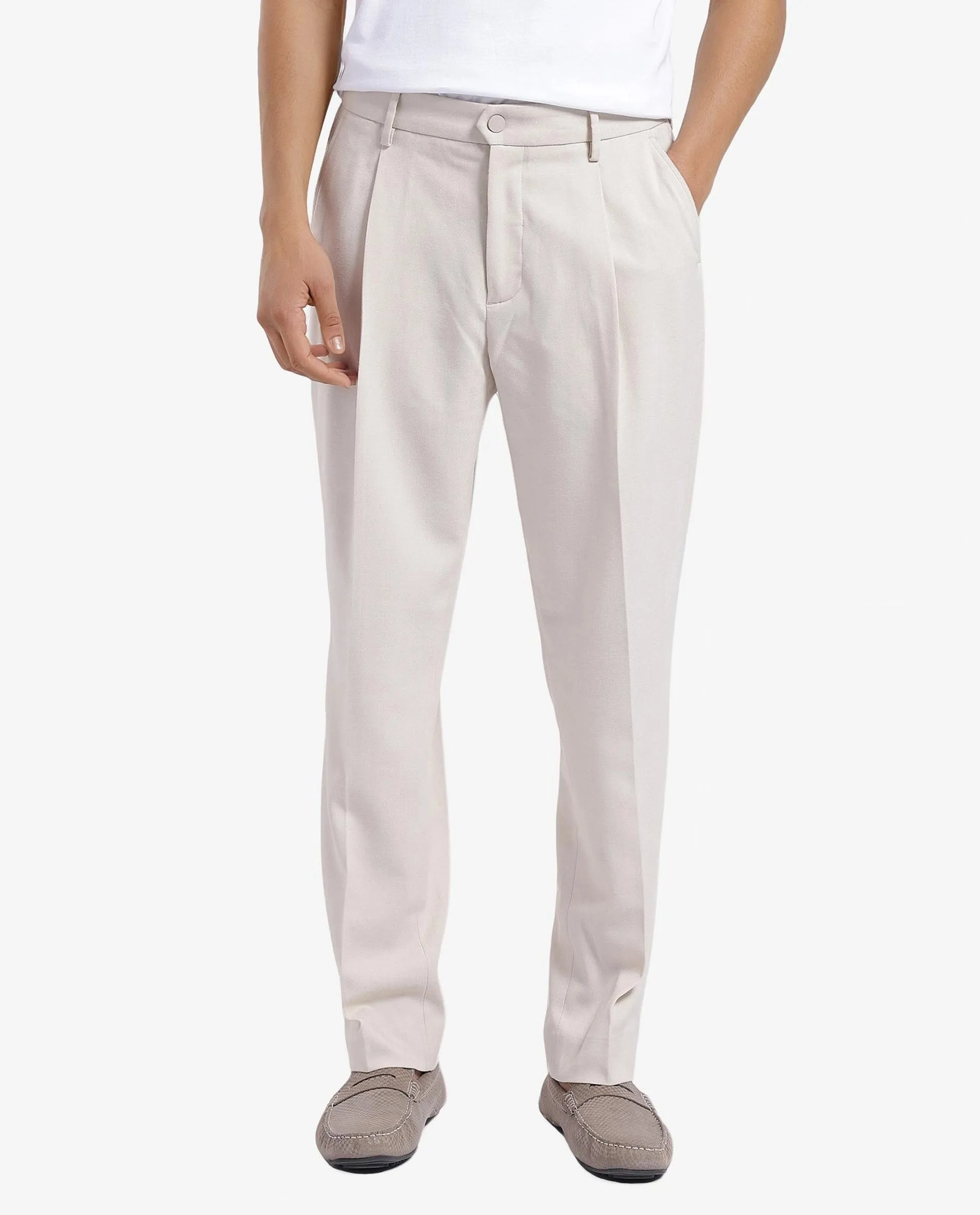 Rare Rabbit Men Branter Off White Polyester Rayon Fabric Mid Rise Pleated Relaxed Fit Trouser