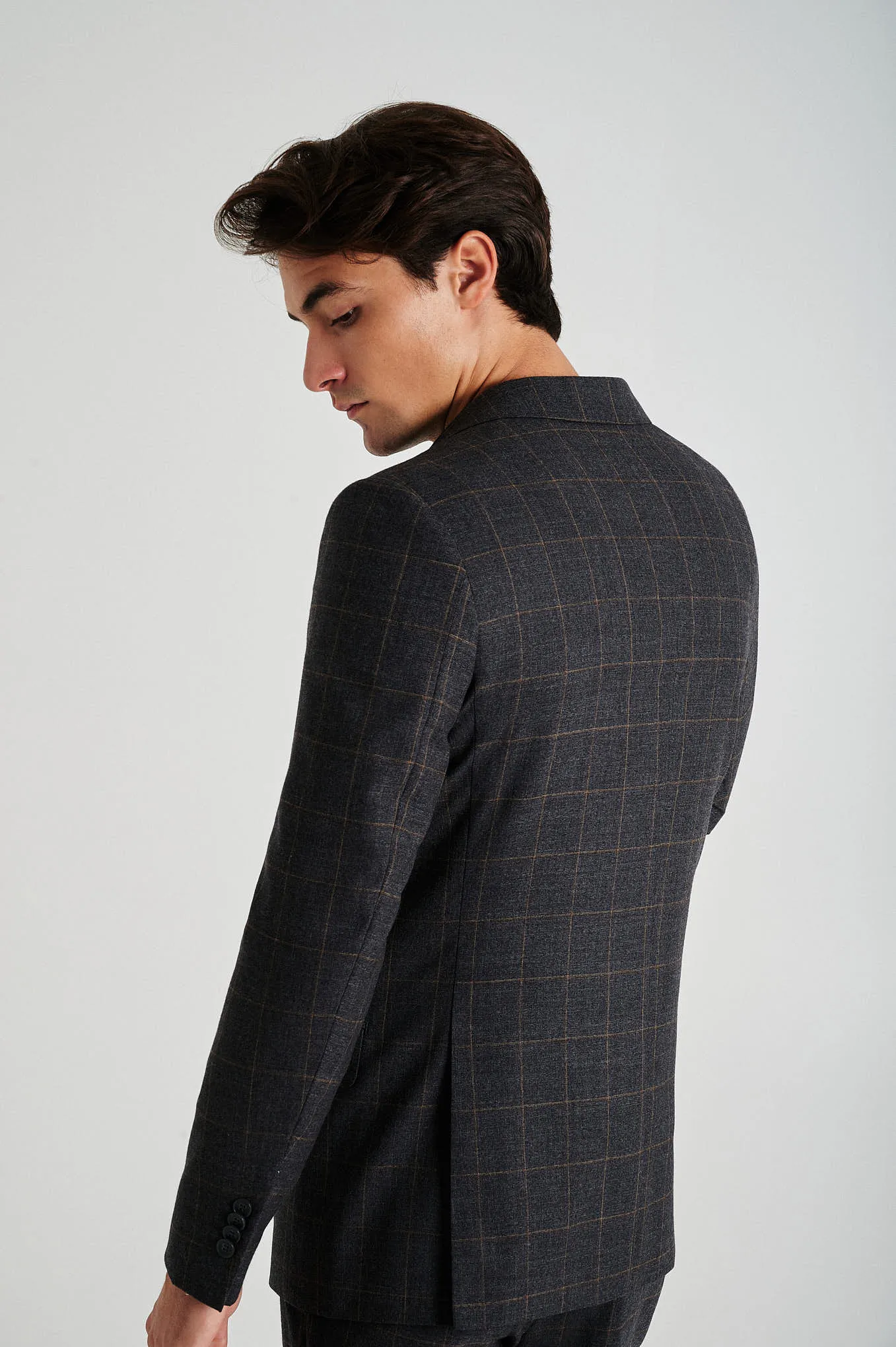 Slim fit windowpane wool suit