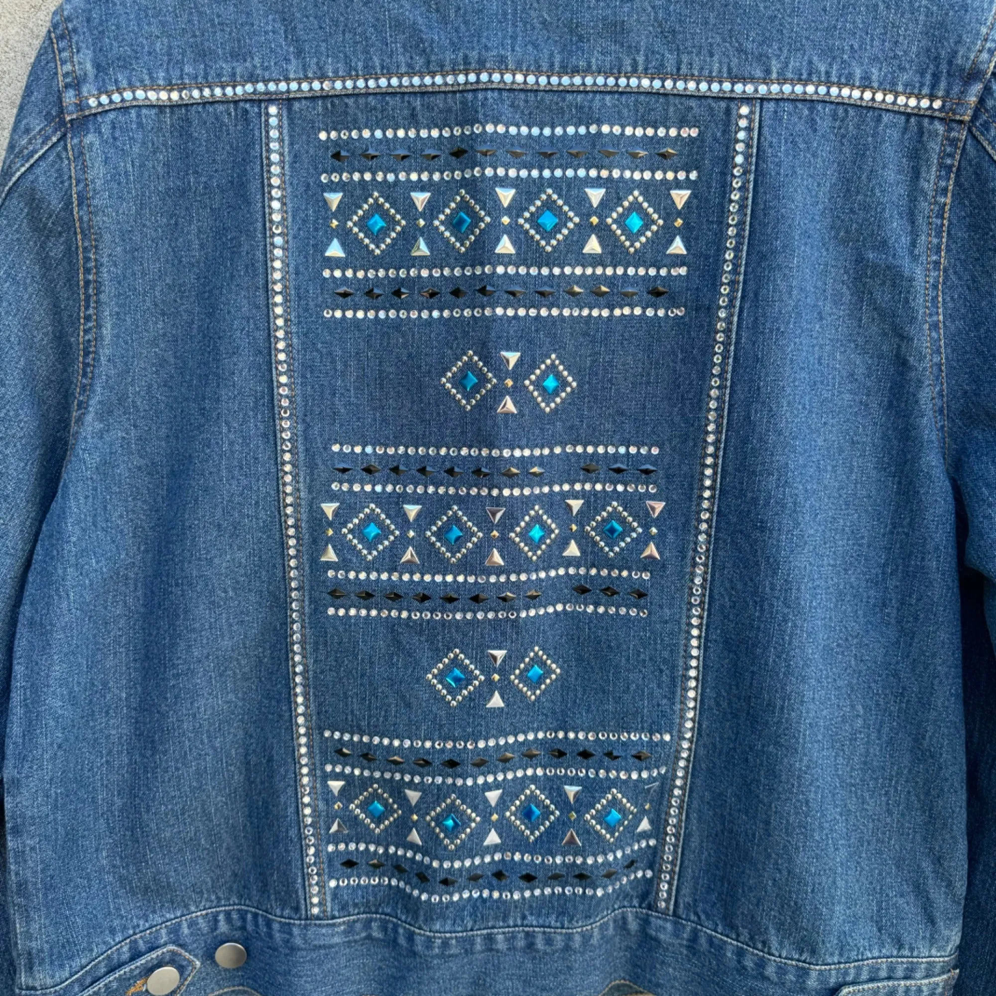 St. Clair Embellished Denim Studded Beaded Geometric Design Silver Teal Jacket L