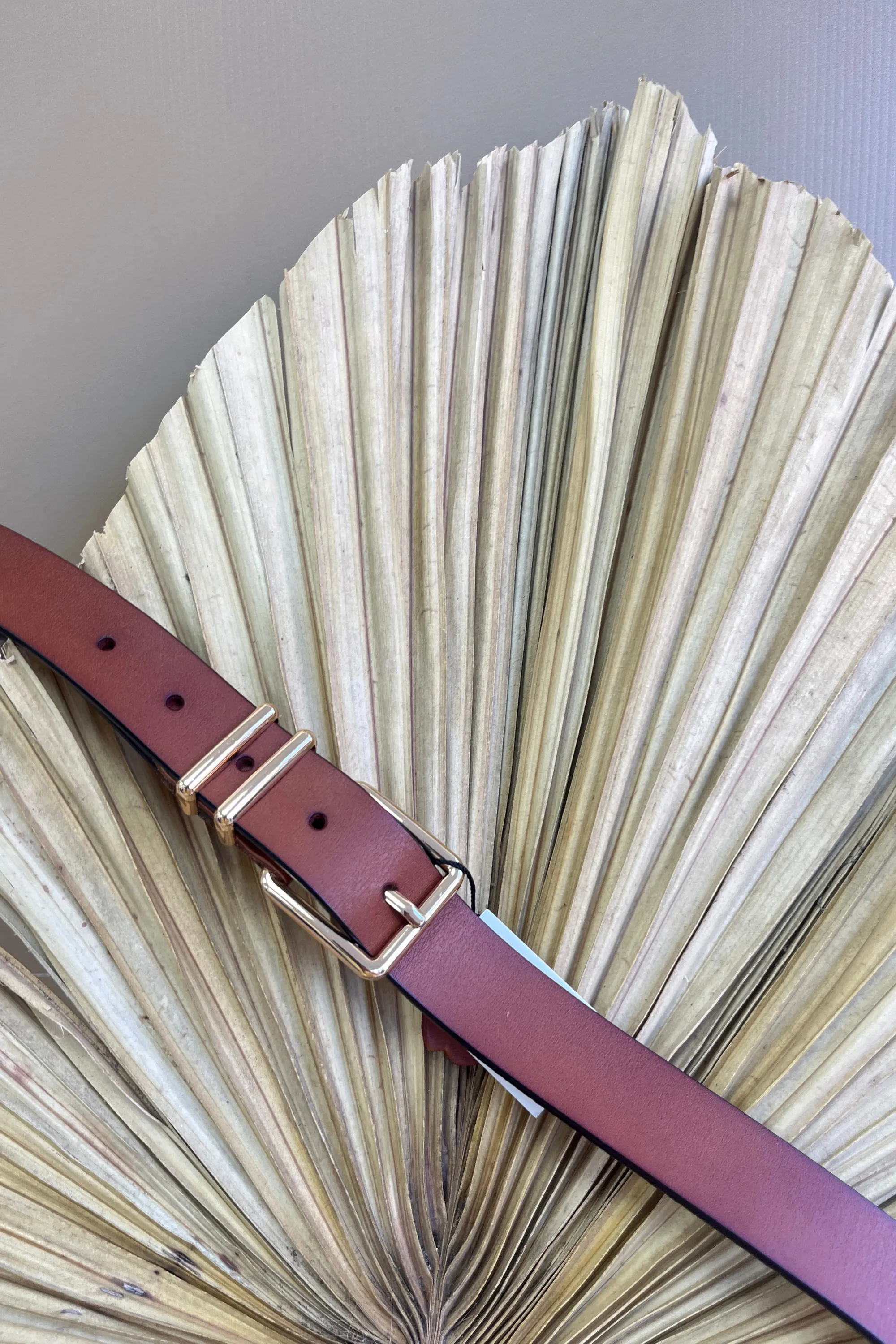 Tan sleek leather buckle belt