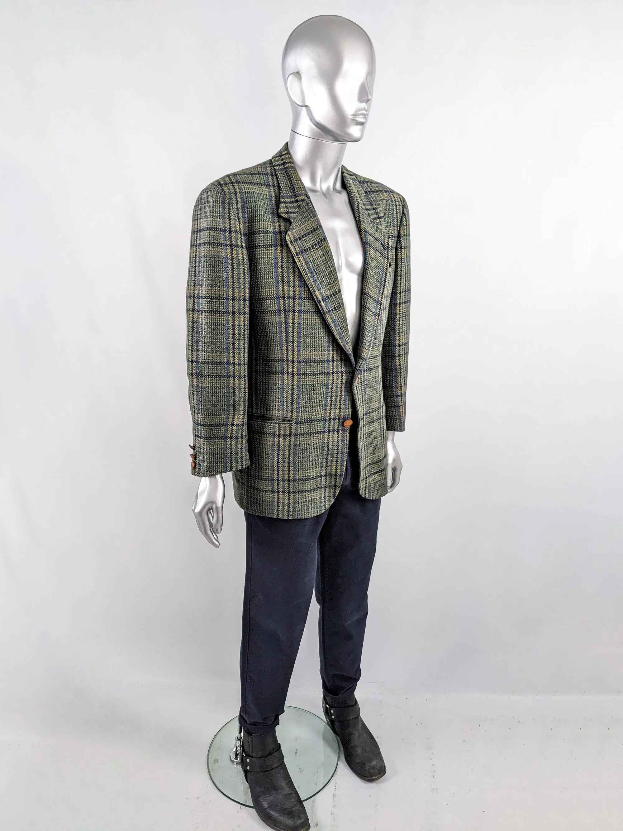 Valentino Vintage Virgin Wool Shoulder Pads Tweed Blazer, 1980s